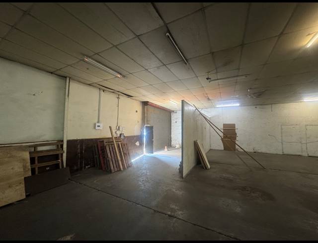 300.20M² WAREHOUSE TO LET IN WYNBERG